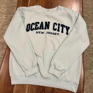 Pacific & Co. Ocean City New Jersey Crewneck Sweatshirt - Light Blue Size Large